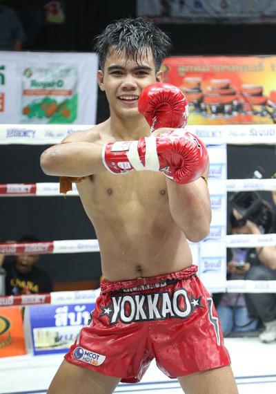 คู่ที่ 2 พิกัด 127 ปอนด์...จักรแดง เกียรติทรงฤทธิ์ ...ชนะคะแนน... บ้านบึง โตโยต้าระยอง คู่ที่ 2 พิกัด 127 ปอนด์...จักรแดง เกียรติทรงฤทธิ์ ...ชนะคะแนน... บ้านบึง โตโยต้าระยอง